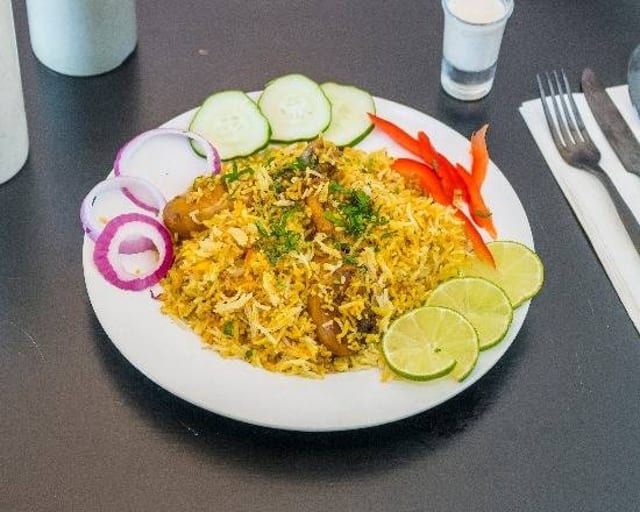 Jalsa Chicken Dum Biryani.